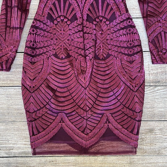 Revolve Lavish Alice Lace Long Sleeve Purple Embroidered Cocktail Dress Size 2 - Picture 11 of 12